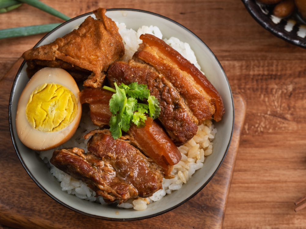 Thịt kho nước dừa