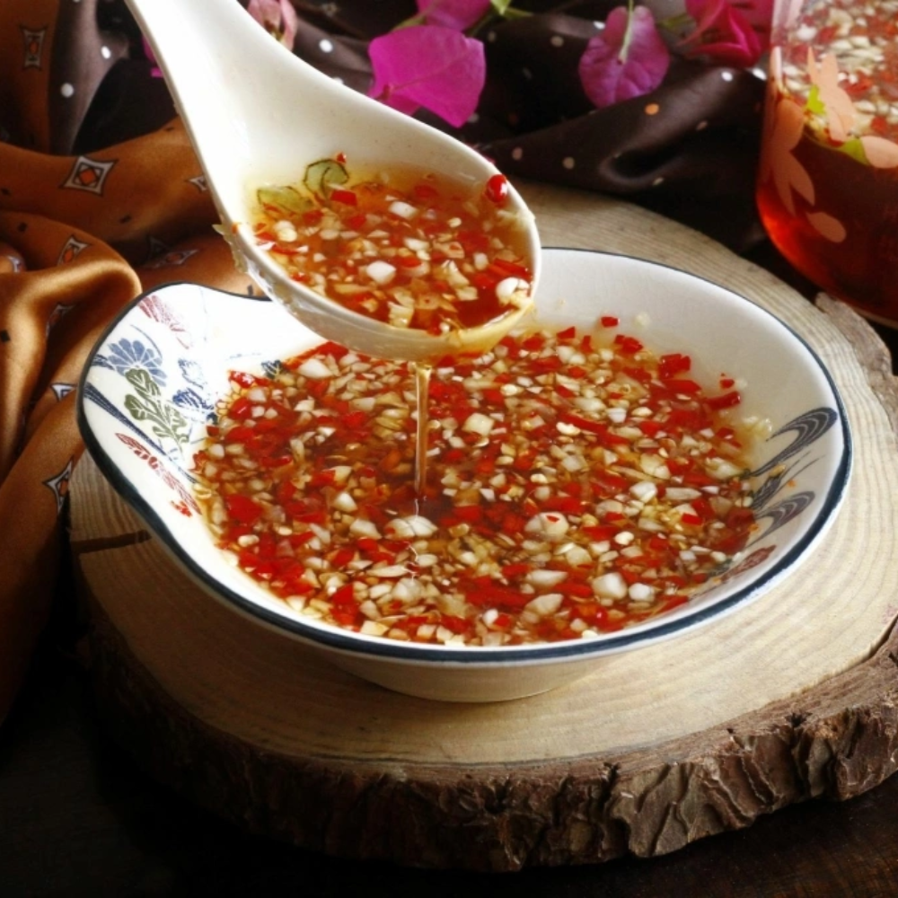 Thế Nào Là Nước Mắm Ngon? Cách Phân Biệt Nước Mắm Truyền Thống Chuẩn Vị