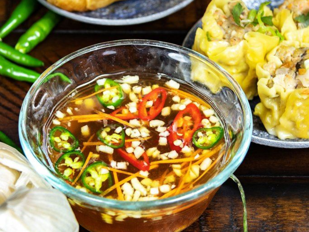 Cách sử dụng nước mắm an toàn cho người cao huyết áp